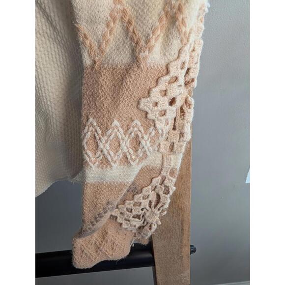 Free People Long Sleeve Thermal Top with Lace Detail Size Small - Picture 4 of 7
